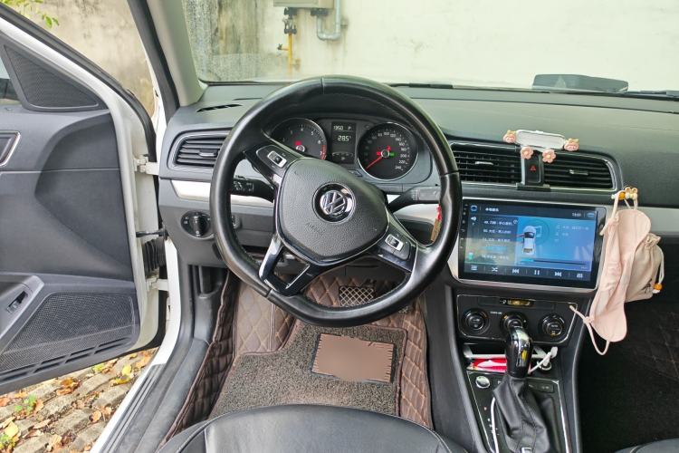 Used Volkswagen Lavida 2017 230TSI DSG Comfort Edition Steering Wheel