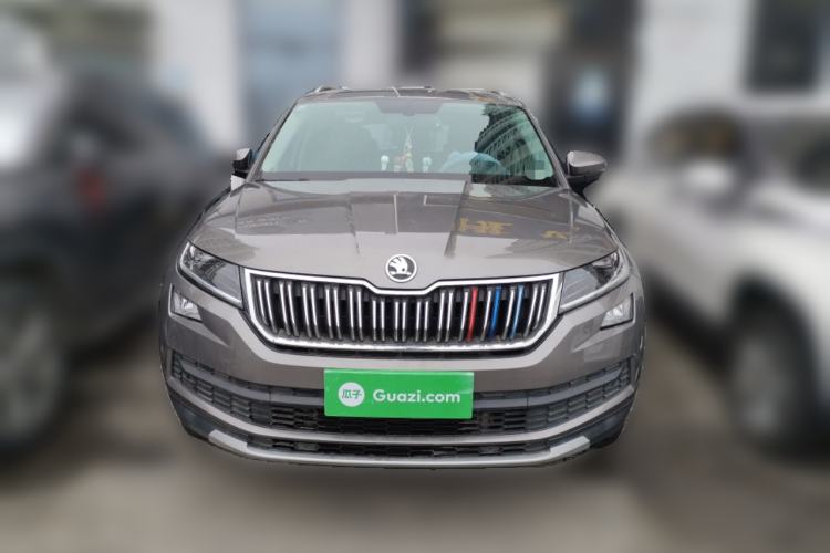 Used Skoda Kodiaq 2019 Facelifted TSI330 7-Seater Two-Wheel-Drive Luxury Enjoyment Edition China VI Standard
