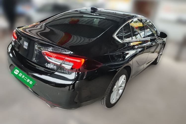 Used Buick Regal 2024 28T Luxury Edition Rear Right 45 Deg