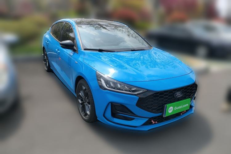 Used Ford Focus 2022 Sedan EcoBoost 180 Automatic ST Line Front Right 45 Deg