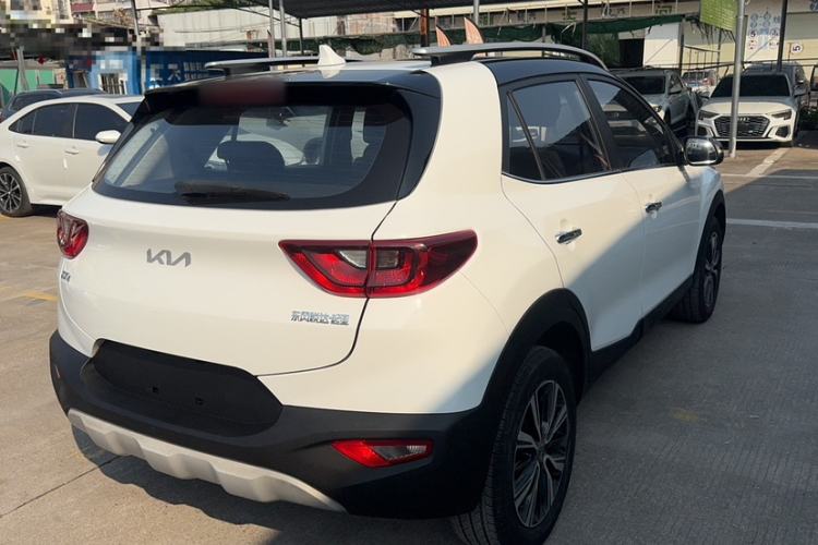 Used Kia kx1 Stonic 2021 1.4L CVT Fun & Sunroof Model