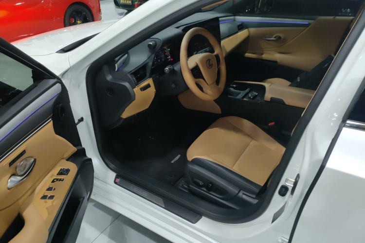 Used Lexus ES 2025 200 Premium Edition