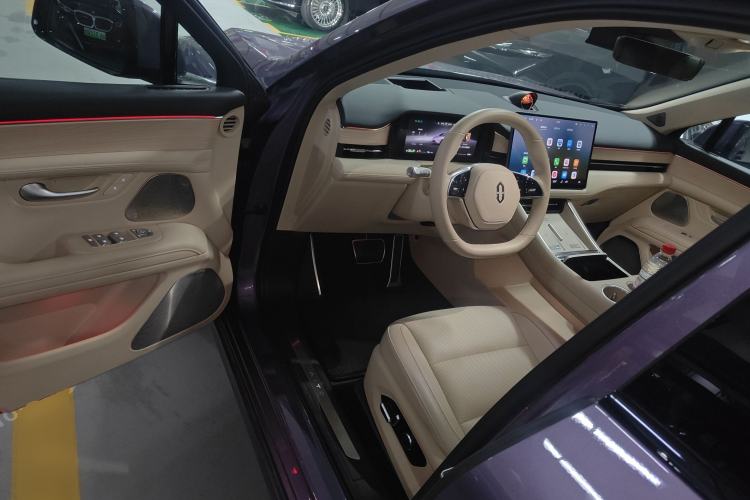 Used Hima AITO M5 2025 Extended-Range Ultra All-Wheel-Drive Version Driver Seat