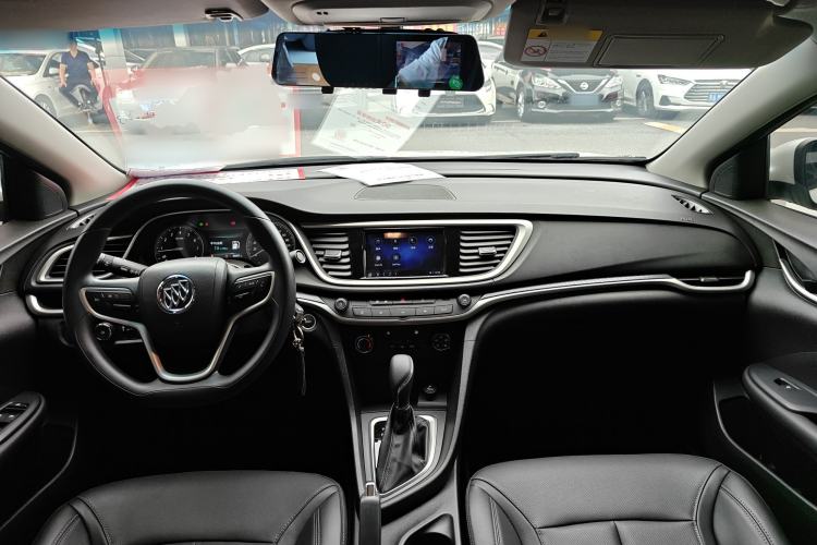 Used Buick GT 2021 Revised Version Flagship 1.5L Automatic Elite Edition Center Console