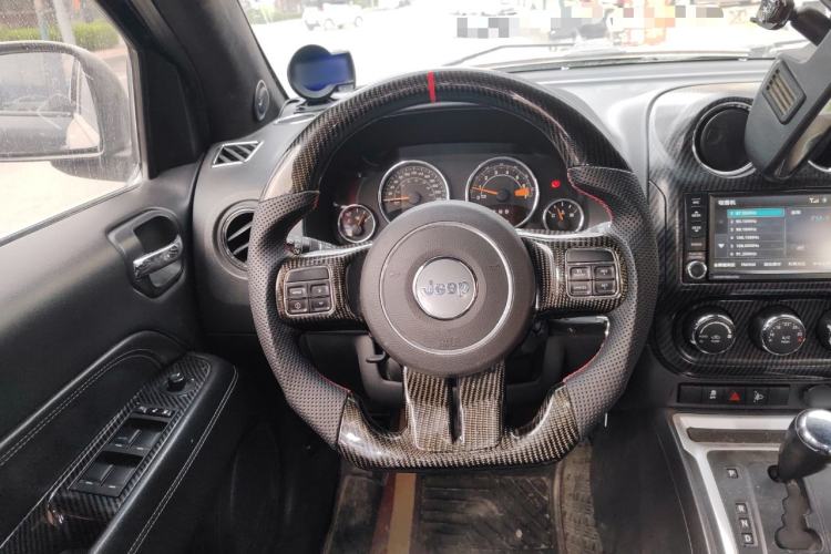 Used Jeep Compass 2014 2.4L Four-Wheel Drive Serpentine Collection Edition