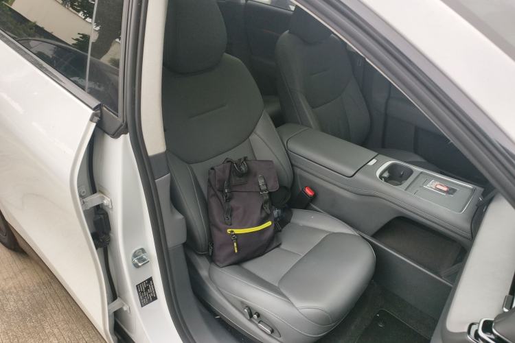 Used XPeng G6 2025 625 Long-Range Max Flagship Edition Right Front Seat