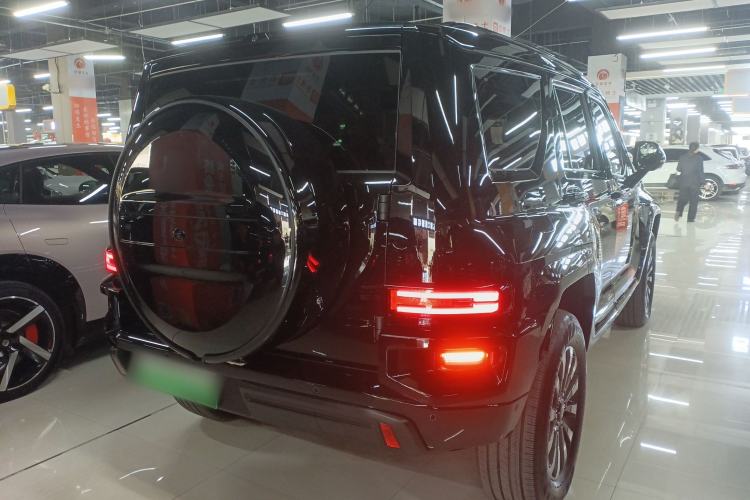 Used Tank 700 New Energy 2024 Hi4-T Extreme Edition Rear Right 45 Deg