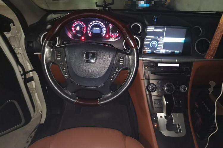 Used Luxgen Great 7 SUV 2013 Limited-Edition Sharp Model 2.2T Two-Wheel-Drive Smart Version
