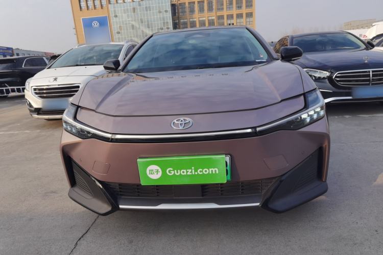 Used Toyota bZ3 2023 616 km Long-Range Premium