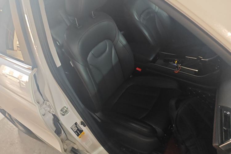 Used CHANGAN CS75 2020 280T DCT Luxury Version China VI Standard
