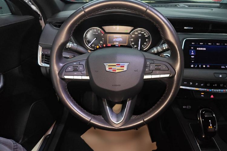 Used Cadillac XT4 2020 28T Two-Wheel Drive Tech Version