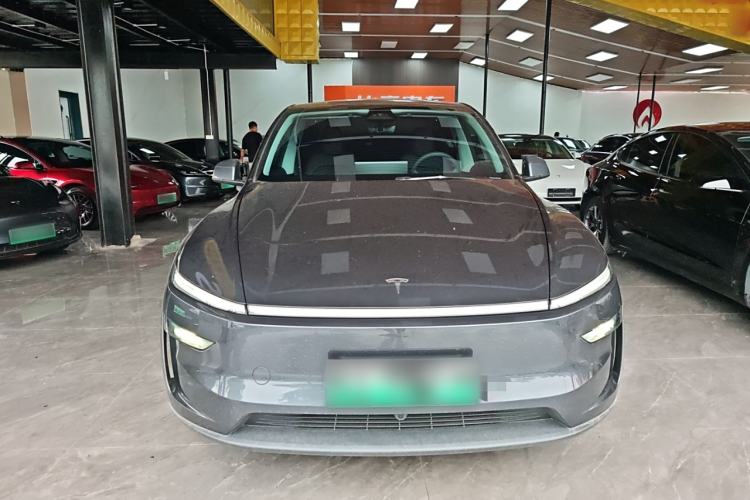 Used Tesla Model Y 2025 Long-Range All-Wheel Drive First Edition