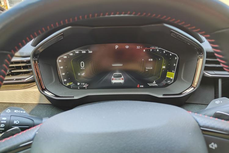 Used Lynk & Co 05 2020 2.0TD Four-Wheel Drive HypeHalo
