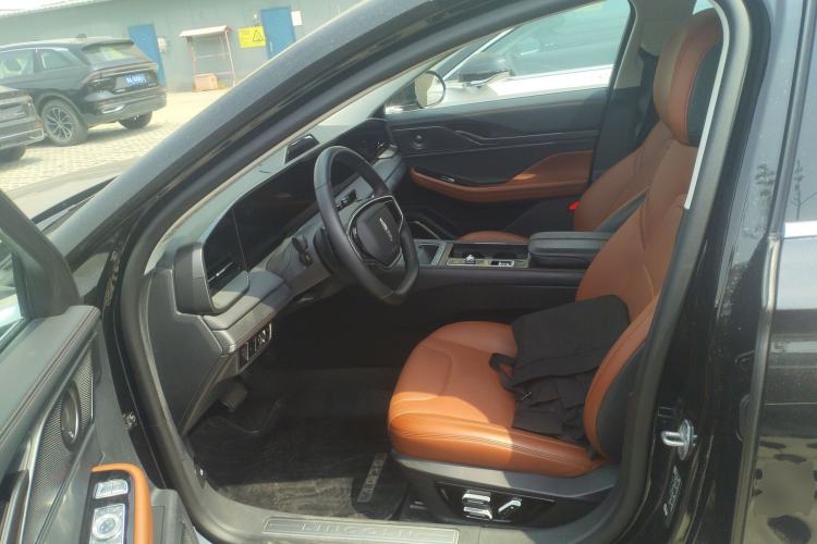 Used Lincoln Z 2025 2.0T Luxury Edition Left Front Seat