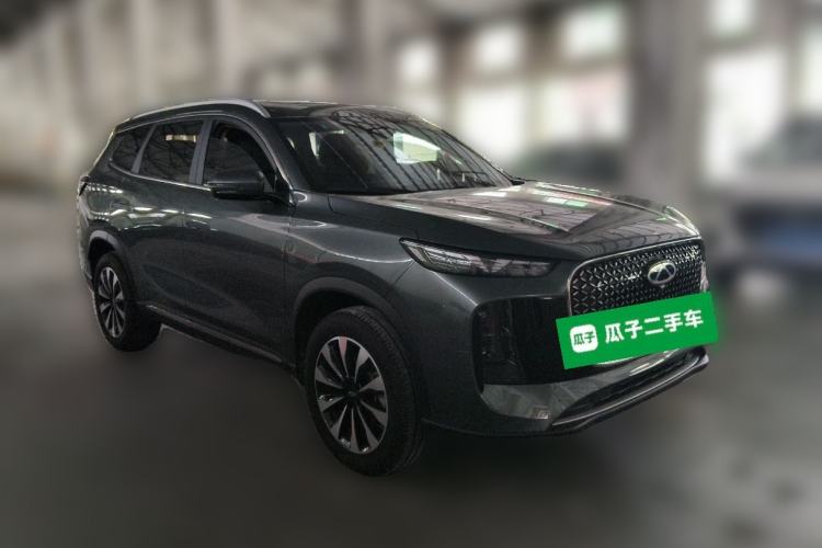 Used Chery Tiggo 8 PLUS 2025 290TGDI DCT Luxury 5-Seater Front Right 45 Deg