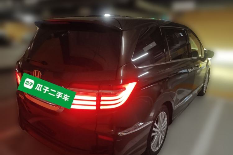 Used Honda Elysion 2016 2.4L Supreme Edition Rear Right 45 Deg