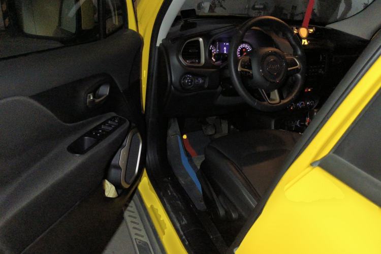 Used Jeep Renegade 2017 180T Automatic Kinetic Edition+ Driver Seat