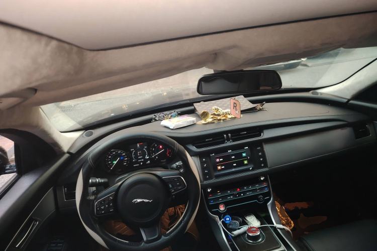 Used Jaguar XFL 2017 XFL 2.0T 200PS Windflower Edition