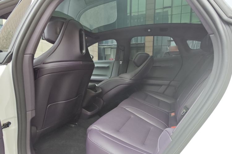 Used Avatr 06 2025 Ultra Pure Electric Edition Interior 2