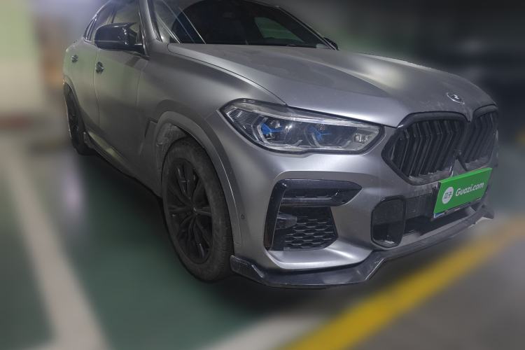 Used BMW X6 2022 Restyled xDrive40i M Sport Package Front Right 45 Deg