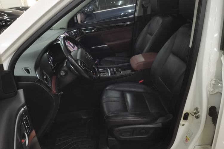 Used GAC Trumpchi GS8 2017 320T Two-Wheel Drive Luxury Smart Connectivity Version (7 Seats) Left Front Seat