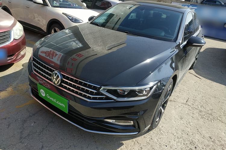 Used Volkswagen Magotan 2023 2 Million Units Limited Edition 330TSI DSG Leading Version