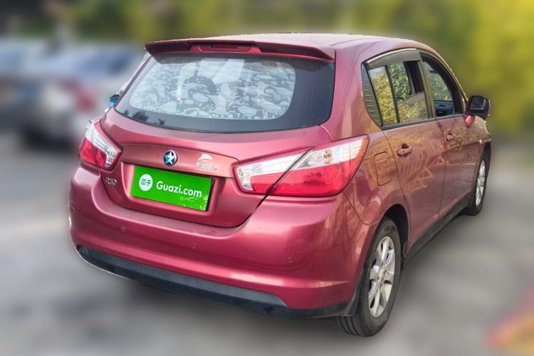 Used Venucia R50 2013 1.6L Manual Fashion Edition