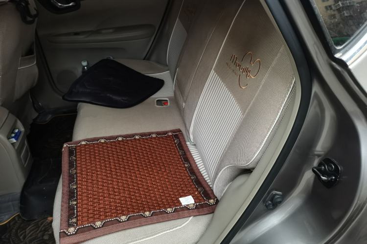 Used Nissan Tiida 2011 1.6L Manual Smart Version