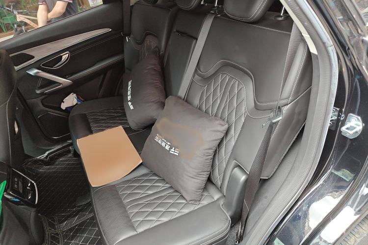 Used JETOUR X70 PLUS 2023 1.5T DCT Brave PLUS 5-Seater