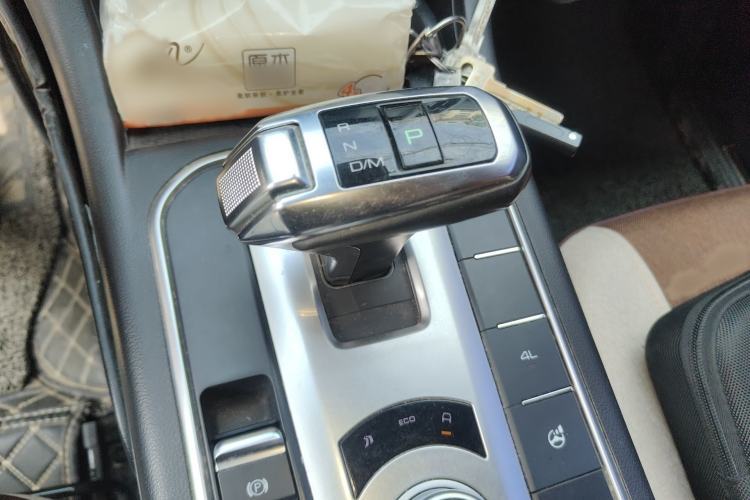 Used Great Wall Poer 2019 2.0T Automatic Gasoline 4x4 Comfort Edition GW4C20B Gear Lever