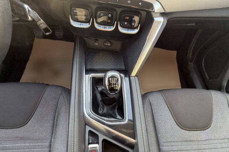 Used BAIC Beijing X3 2019 1.5T Manual Glory Edition
