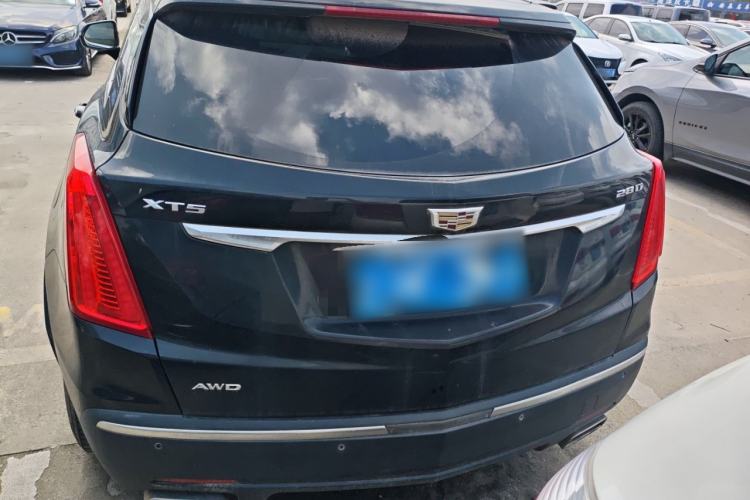 Used Cadillac XT5 2016 28T Four-Wheel Drive Tech Version Rear