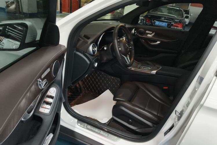 Used Mercedes-Benz GLC 2020 Facelift GLC 260 L 4MATIC Luxury Edition
