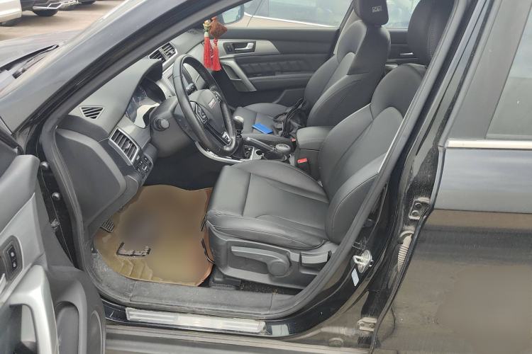 Used Haval H2 2014 1.5T Manual Two-Wheel Drive Elite Edition Left Front Seat