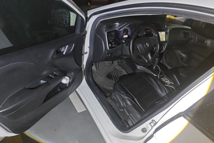 Used Honda City 2015 1.5L CVT Luxury Edition