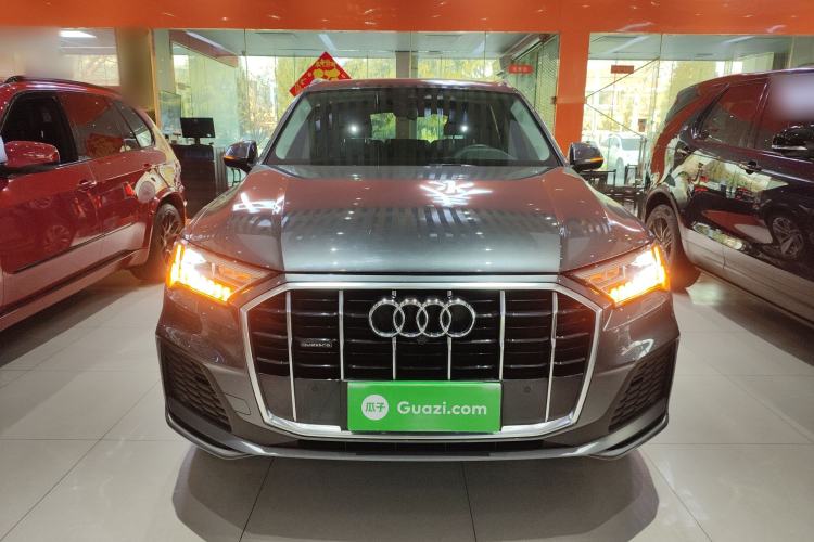 Used Audi Q7 2021 45 TFSI quattro S line Sport model