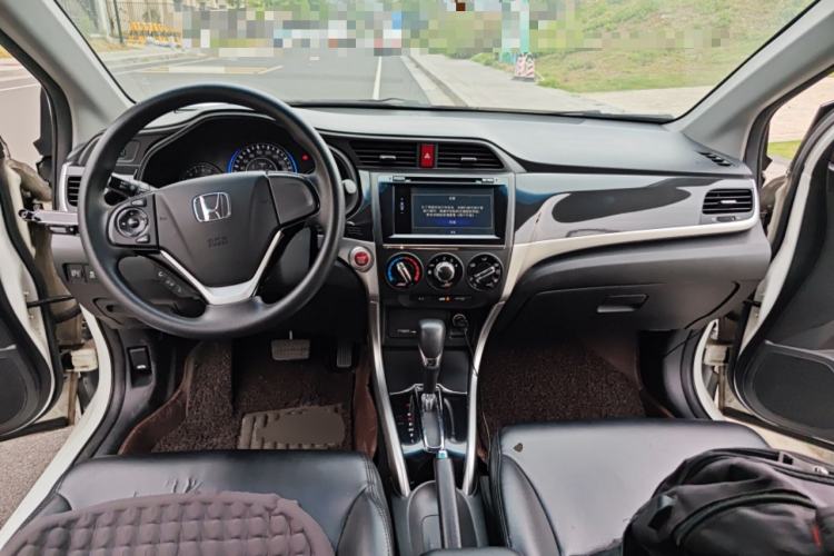 Used Honda Crider 2013 1.8L automatic luxury edition
