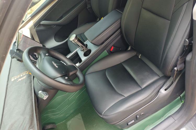 Used Tesla Model Y 2021 Long-Range All-Wheel-Drive Version 3D7
