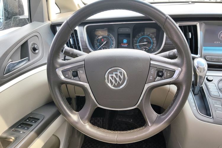 Used Buick GL8 2011 3.0L XT Luxury Business Flagship Edition
