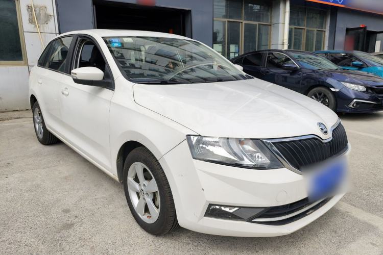 Used Skoda Rapid Spaceback 2018 1.6L Automatic Comfort Edition