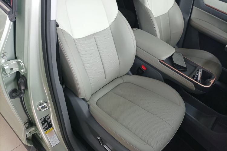 Used Bestune Yueyi 03 2025 565km Premium Edition Right Front Seat