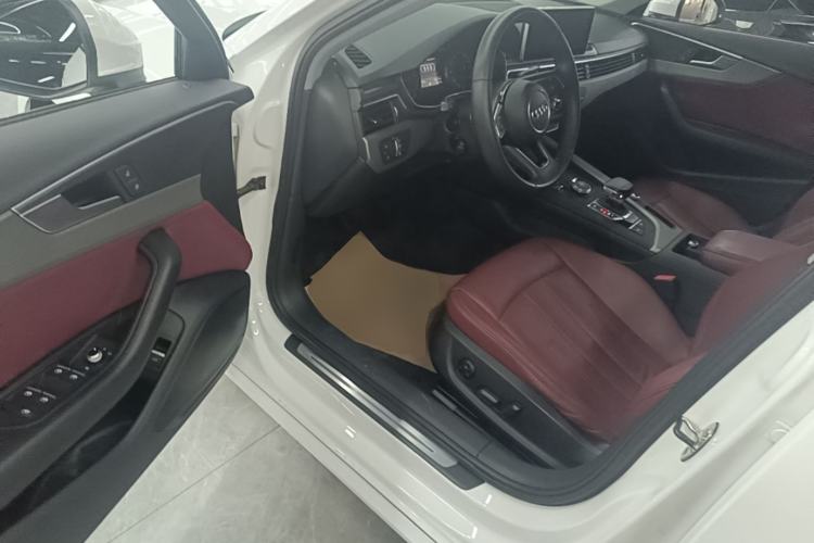 Used Audi A4L 2018 30th Anniversary Edition 30 TFSI Ambition Model Driver Seat