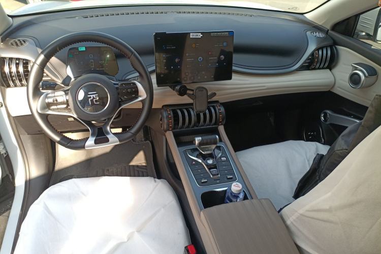 Used BYD Yuan PLUS 2024 Honor Edition 510KM Beyond Model
