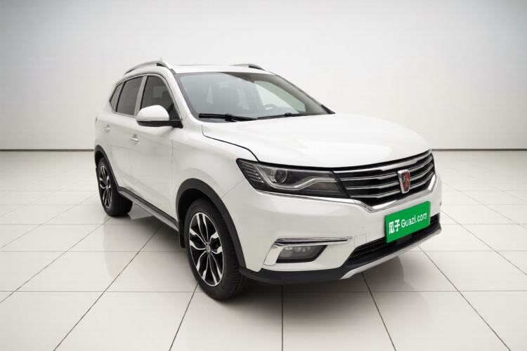 Used Roewe RX5 2016 20T Two-Wheel Drive Manual Transmission Internet Smart Edition Front Right 45 Deg