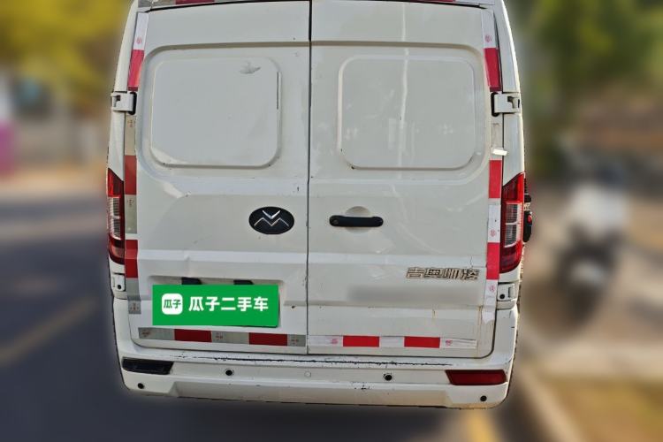 Used New Gonow Shuailing 2022 Standard Range with 41.64 kWh Lishen Power Rear