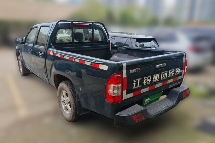 Used JDMC T5 2016 2.2L Two-Wheel Drive Comfort Edition China V Emission Standard Facelifted with Extended Wheelbase – V22
