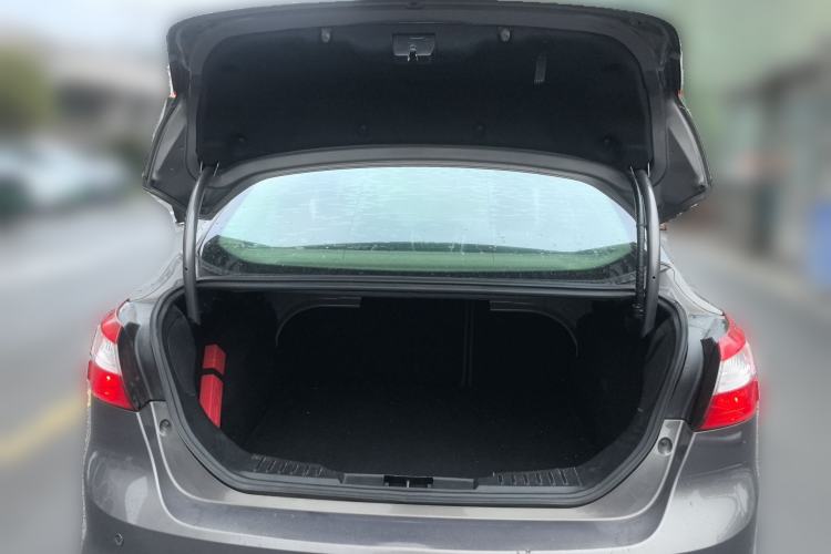 Used Ford Focus 2012 Sedan 1.6L Automatic Comfort Model