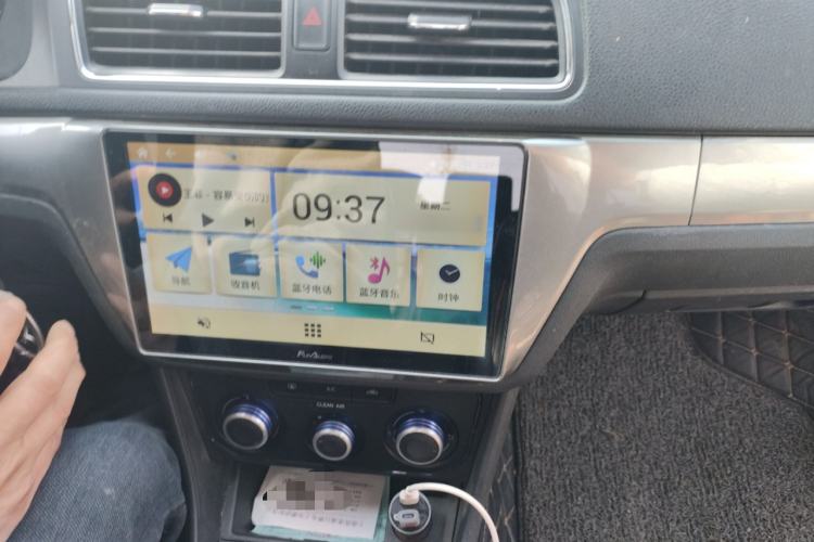 Used Volkswagen Gran Lavida 2015 1.6L Manual Fashion Edition
