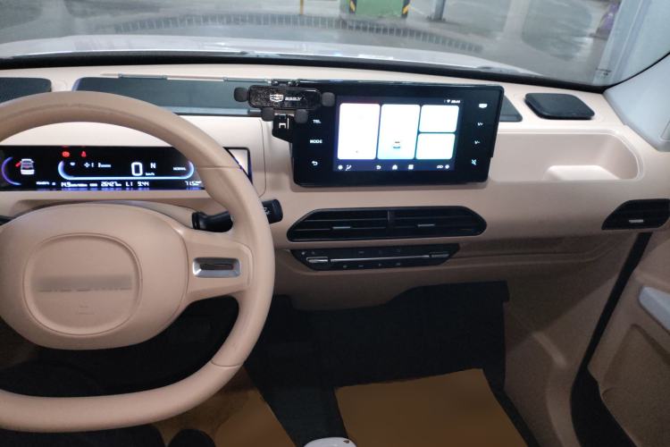 Used Geely Galaxy Panda 2023 Panda Mini 200km Endurance Bear