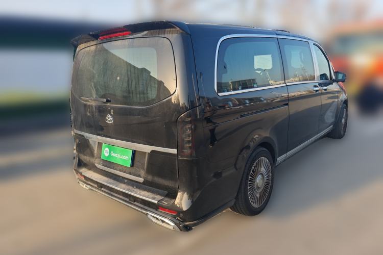 Used Mercedes-Benz Vito 2023 2.0T Elite Version 7 Seats
